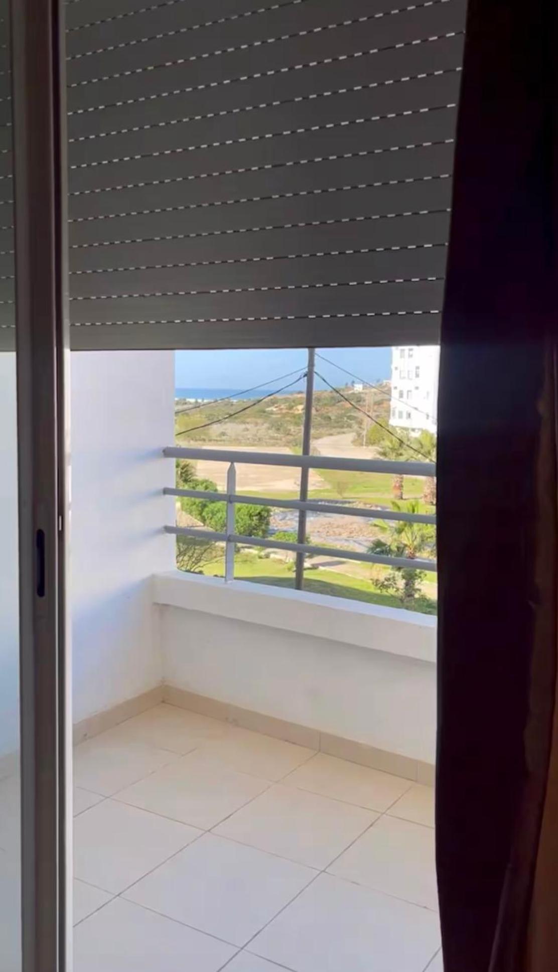 Elegant Appartement Avec Un Acces Piscine Jardin Parking Sous-Sol Et Wifi Haut Debit Fibre Optique タンジェ エクステリア 写真